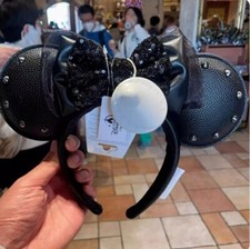 Authentic 2024 Disney pirates of the caribbean black Minnie mouse ears Headband