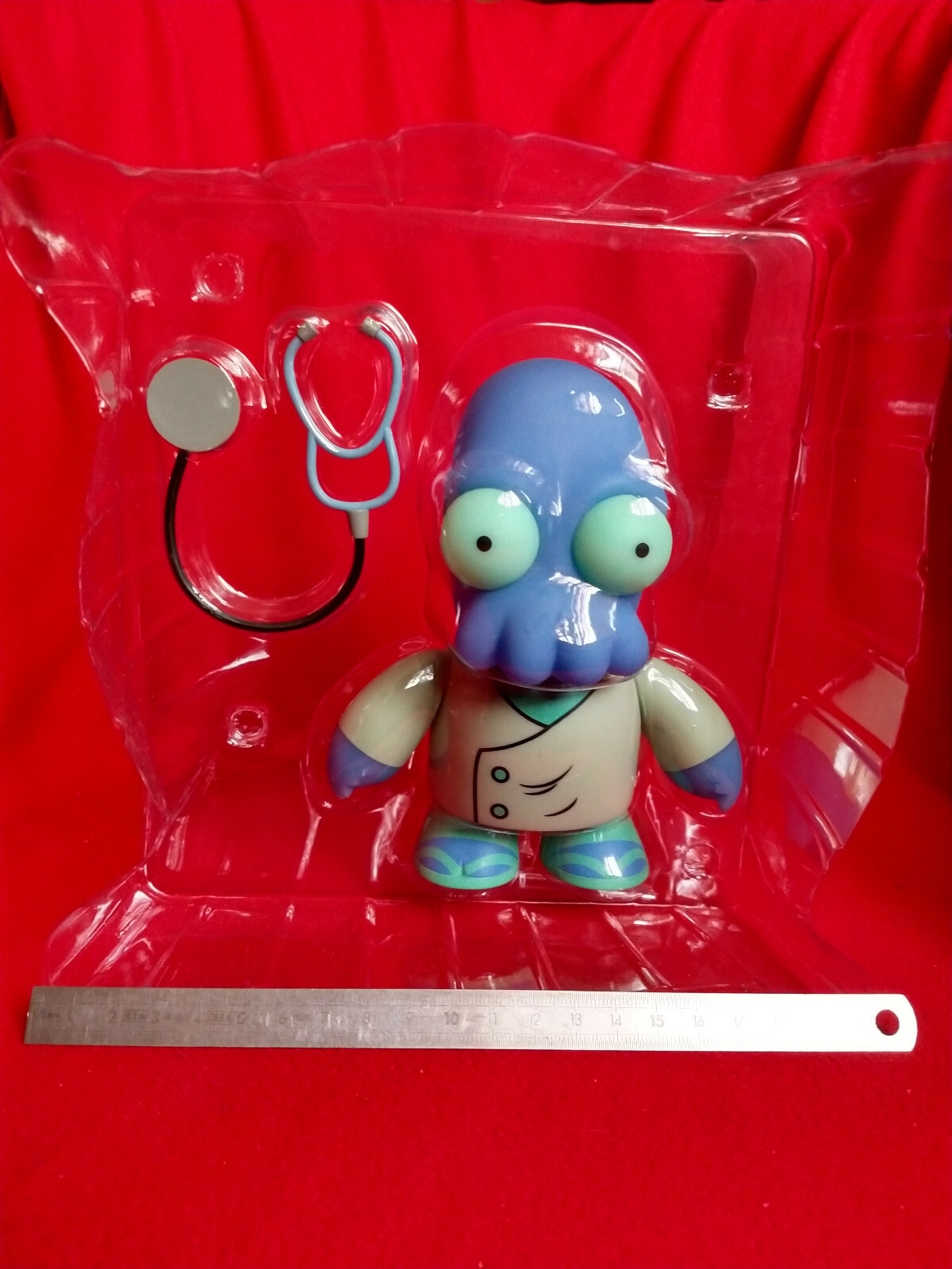 Trouvez enfin la figurine rare Futurama Zoidberg SDCC bleue en état neuf