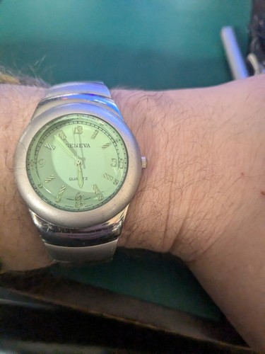 Geneva Women's Quartz Watch Japanese movement Green Dial New Battery - Picture 7 of 7