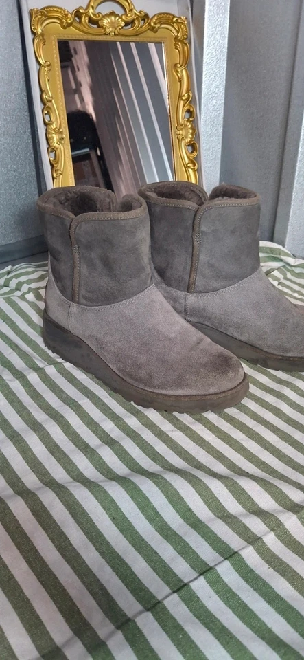 UGG Australia Classic Cuff Women's Ankle Boots - Size UK 5.5, Grey, Winter Boots, photo 4 of 5