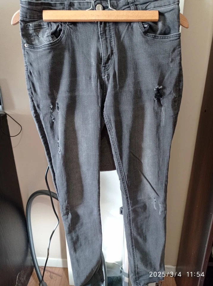 jean noir de H&M t40 ref 178 B3 - Photo 1/4