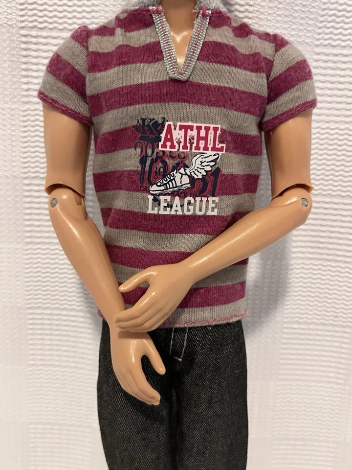 Mattel Barbie Fashionistas Sporty Ken Articulated Fashion Doll Rooted Hair 2009 - Image 3 of 4