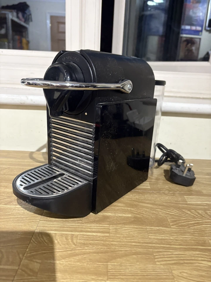 Krups Nespresso XN 3020 Pixie Pod Coffee Machine Piano Black -, photo 1 of 5