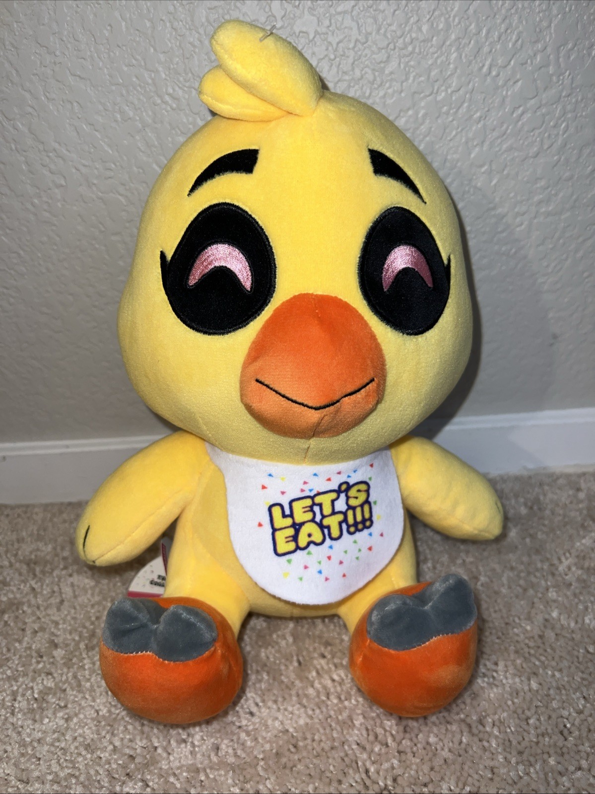 Youtooz Five Nights at Freddy's FNAF - Chica Sitting - 9" Plush
