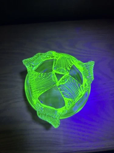 DEPRESSION GLASS VASELINE FLOWER BOWL 1929-1939 HAND BLOWN PETALS GROUND PONTIL