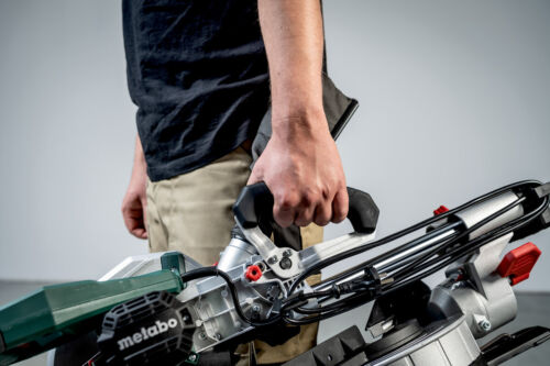Metabo Kapp- und Gehrungssäge KGS 216 M (613216000) mit Zugfunktion im Karton - Bild 7 von 12