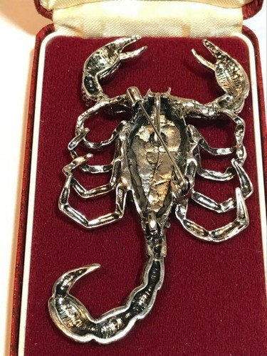 Vintage Style Large Crystal Scorpion Brooch Pin Antique Silver Tone Jewellery - Picture 8 of 9