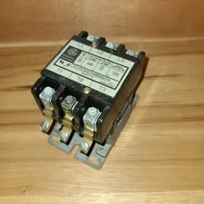 GE CR353ADY0002A DEFINITE PURPOSE CONTACTOR 50A 120V 3P MANY AVAILABLE SHLF123