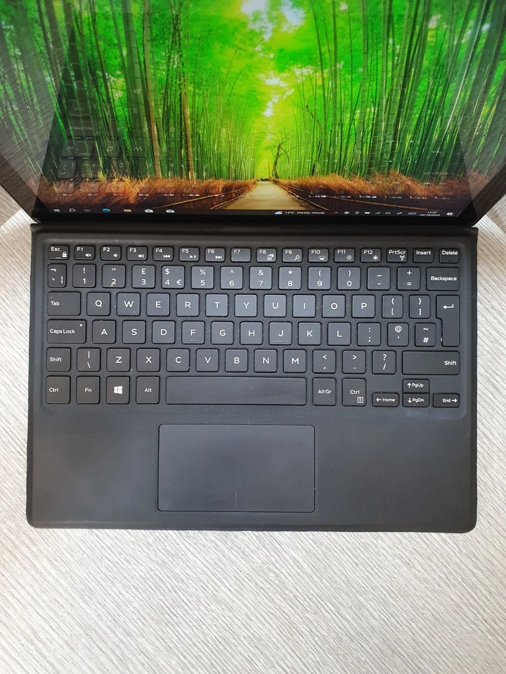 Dell Latitude 5285 · i5-7300U · 8GB · 256GB, photo 2 of 5