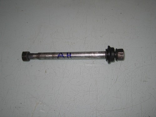 Tomos Califone Achse hinten Bolzen Schraube Hinterrad Felge