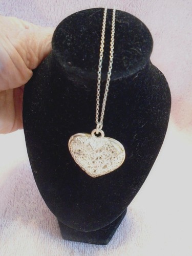 Sterling Silver .925 Heart Charm Pendant Necklace 10.4g - Picture 4 of 4