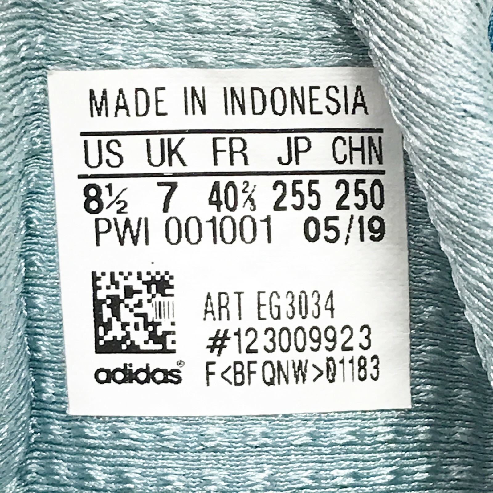adidas shoes qr code 40