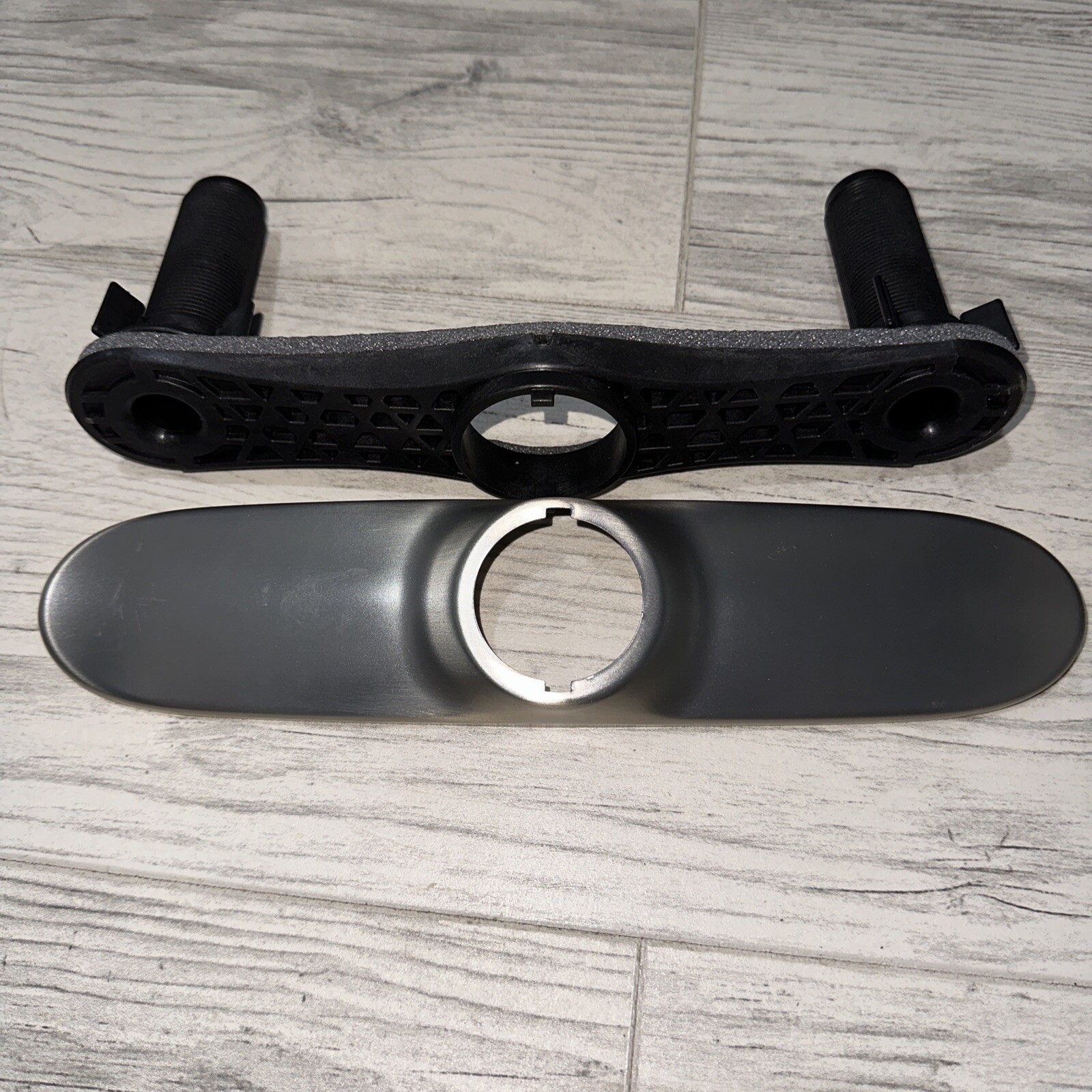 Delta Kitchen Faucet Escutcheon, Plate, Nuts and Gasket RP70714