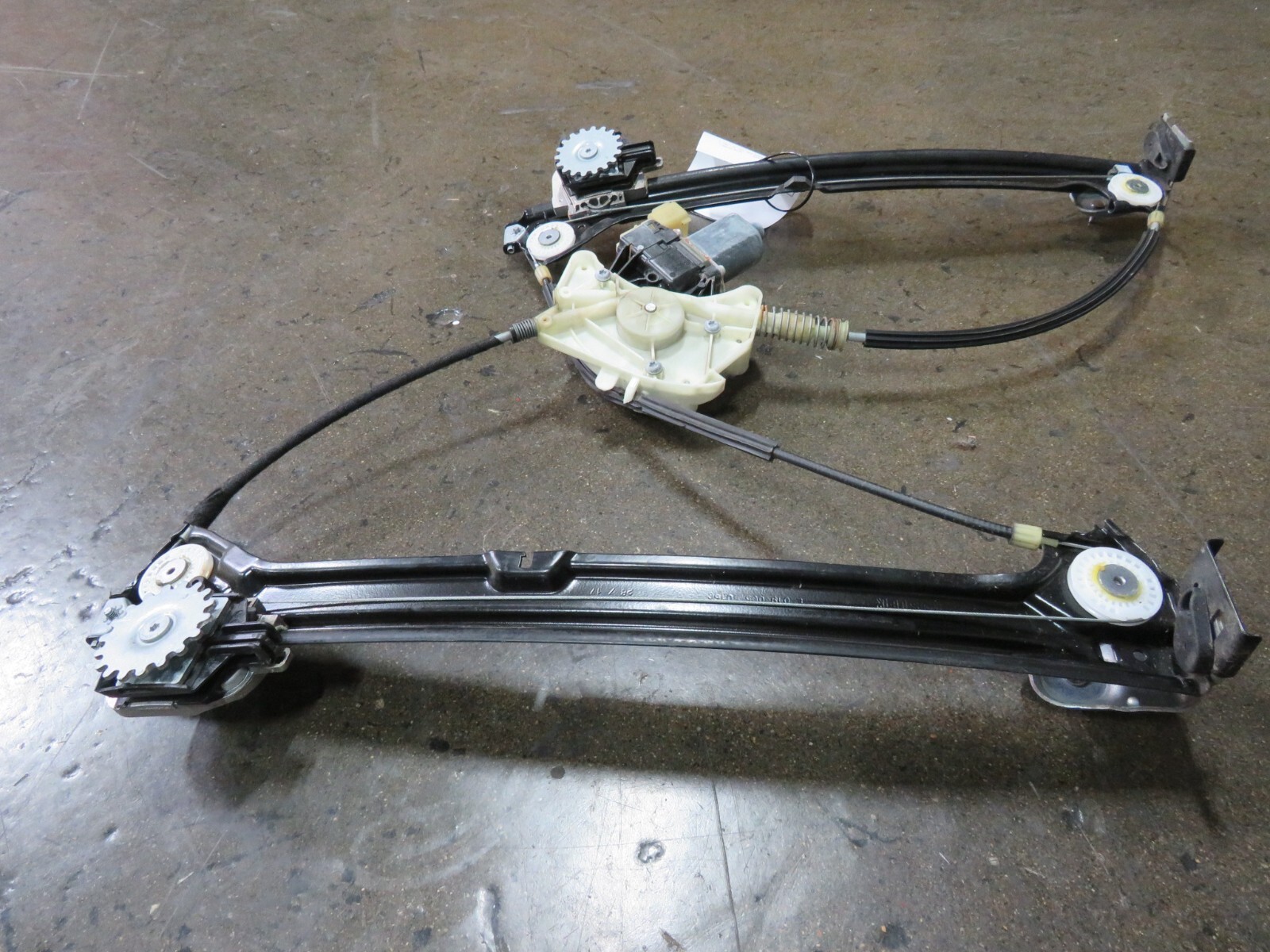 Maserati Ghibli, RH, Right, Front Door Window Regulator, Used, P/N 670009815