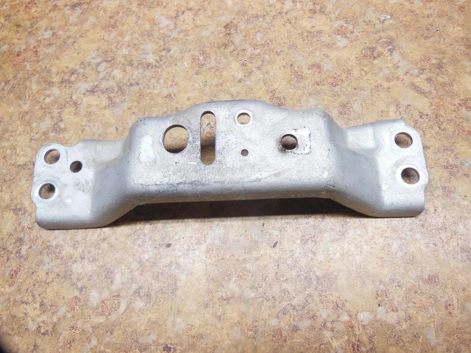 Honda CBR1000RR CBR 1000 RR CBR1000 2005 soporte de montaje de asiento soporte pestillo de soporte Foto 2 de 2