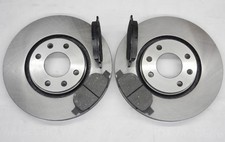 Bremsscheiben Bremsbeläge front vorne für Peugeot 5008 Partner Tepee 1,6 HDi
