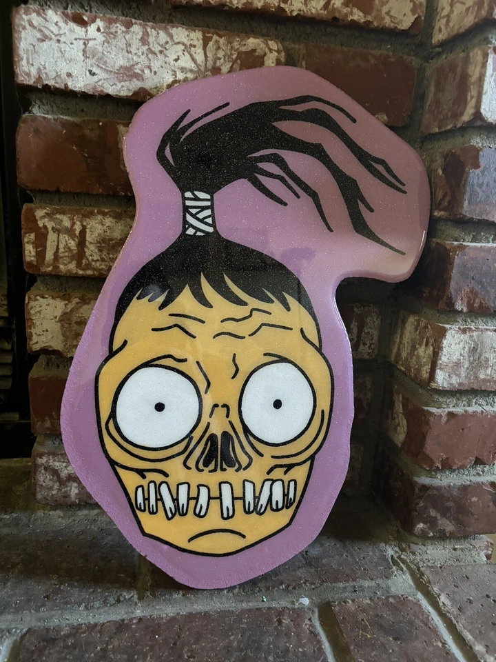 Hecho a mano pintado a mano BeetleJuice Beetle Juice Halloween signo a rayas Foto 2 de 4