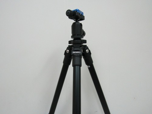 Benro TSL08AN00 Slim Aluminum-Alloy Tripod - Max Load 8.8 lb / 4 kg - Picture 6 of 12
