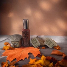 Bath & Body Works Pumpkin Cupcake MINI Candle + Pumpkin Pecan Waffles Room Spray