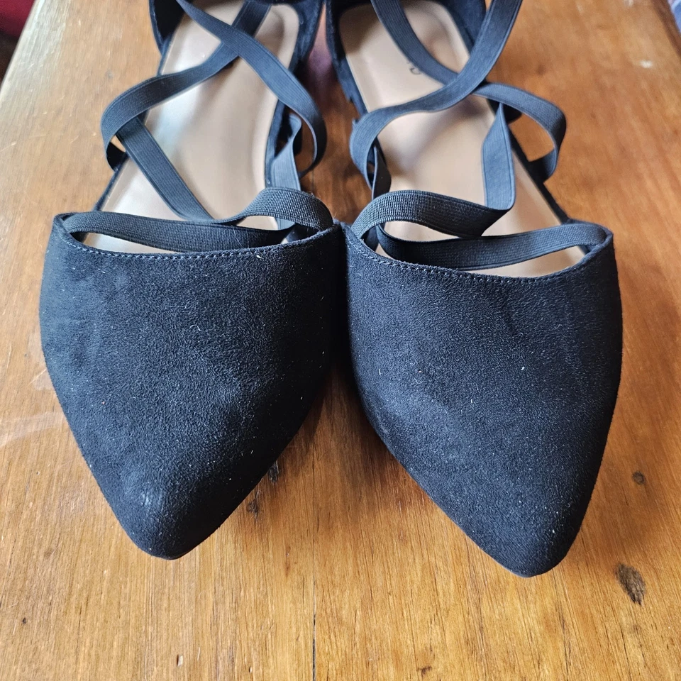 Torrid Flats Women’s 11WW Black Ankle Strappy Zipper Closure Faux Suede Shoes - Image 4 of 4