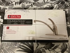 🌻 Delta Foundations Single-Handle Standard Kitchen Faucet In Stainless 🆕