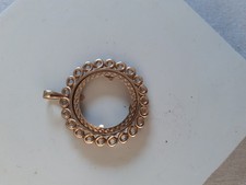 9ct Yellow Gold Full Sovereign Pendant Mount- Loops Edge.