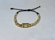 Pulsera unisex oro laminado 18k cuentas facetadas y dije rectangular