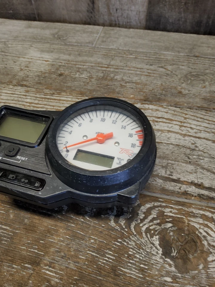 99 99-02 Yamaha YZF-R6 YZFR6 1999 velocímetro medidores pantalla 7 k millas Foto 3 de 4