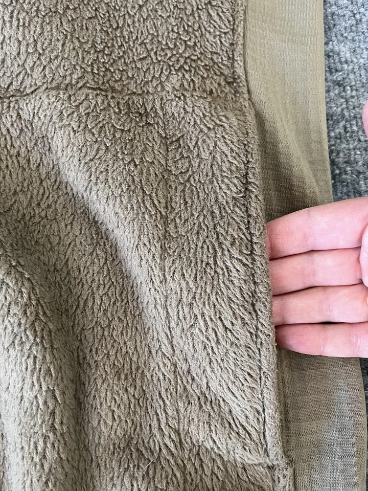 US Army Fleece Jacket Mens Medium Long Coyote ECWCS Gen III Level 3 Made USA - Image 4 of 4