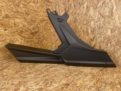 ベーゴマ Can-Am OEM Central Right Black Lateral Panel Maverick x3 Max Turbo