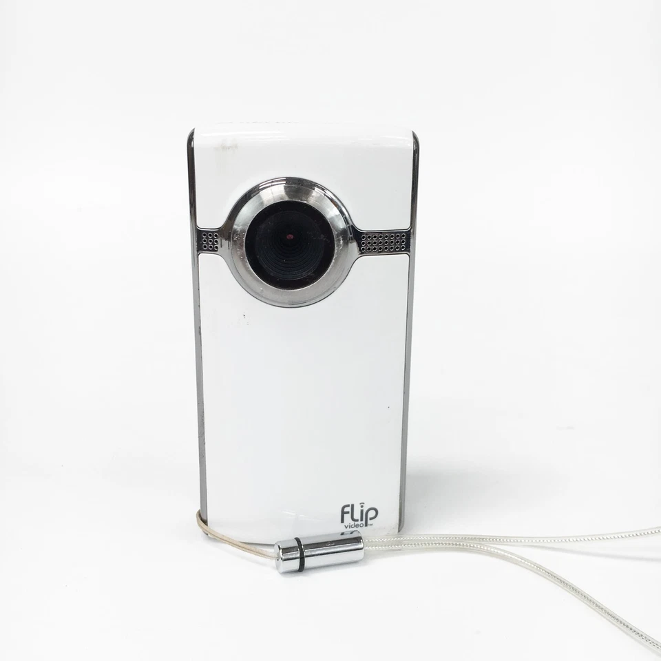 Flip Video Ultra High Definition Camcorder With 8GB Memory - White U2120B-UK - Image 4 of 4