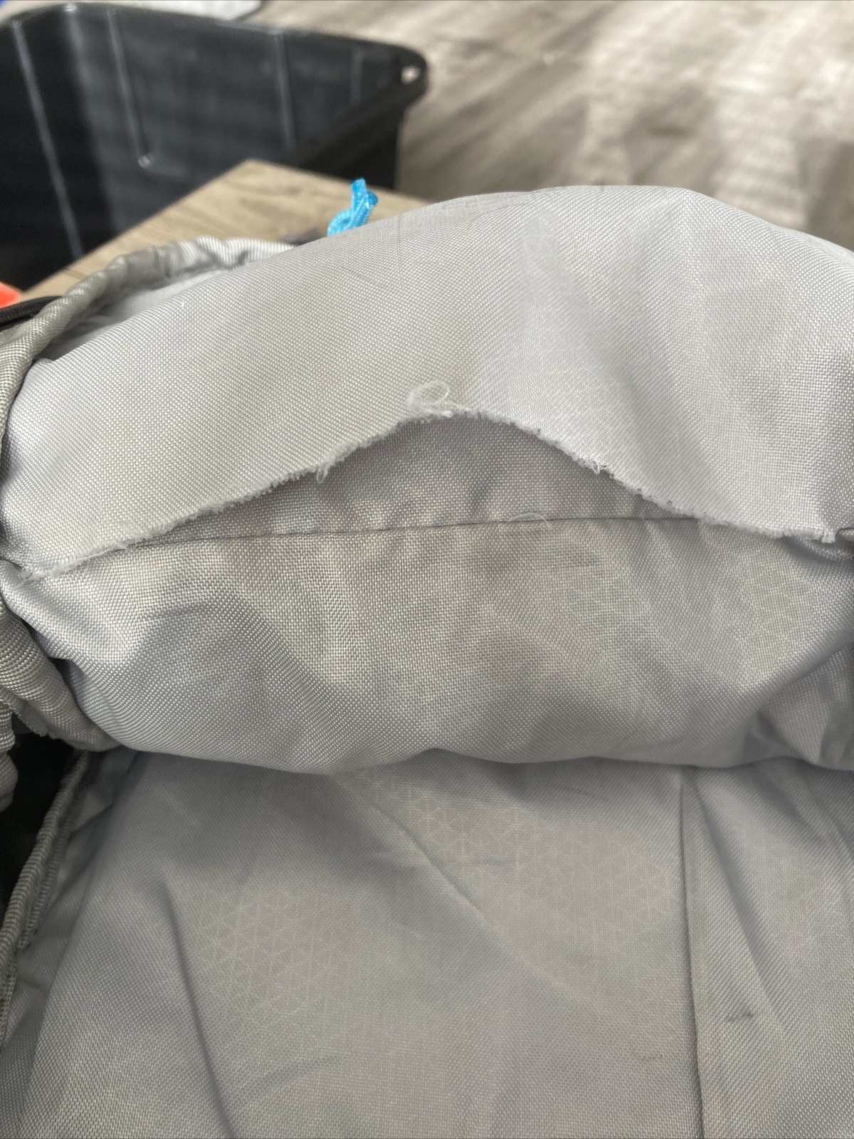 REI Tarn 18 Kid's 18 Liter Hiking Backpack Gray/Blue. Very Good Condition.
