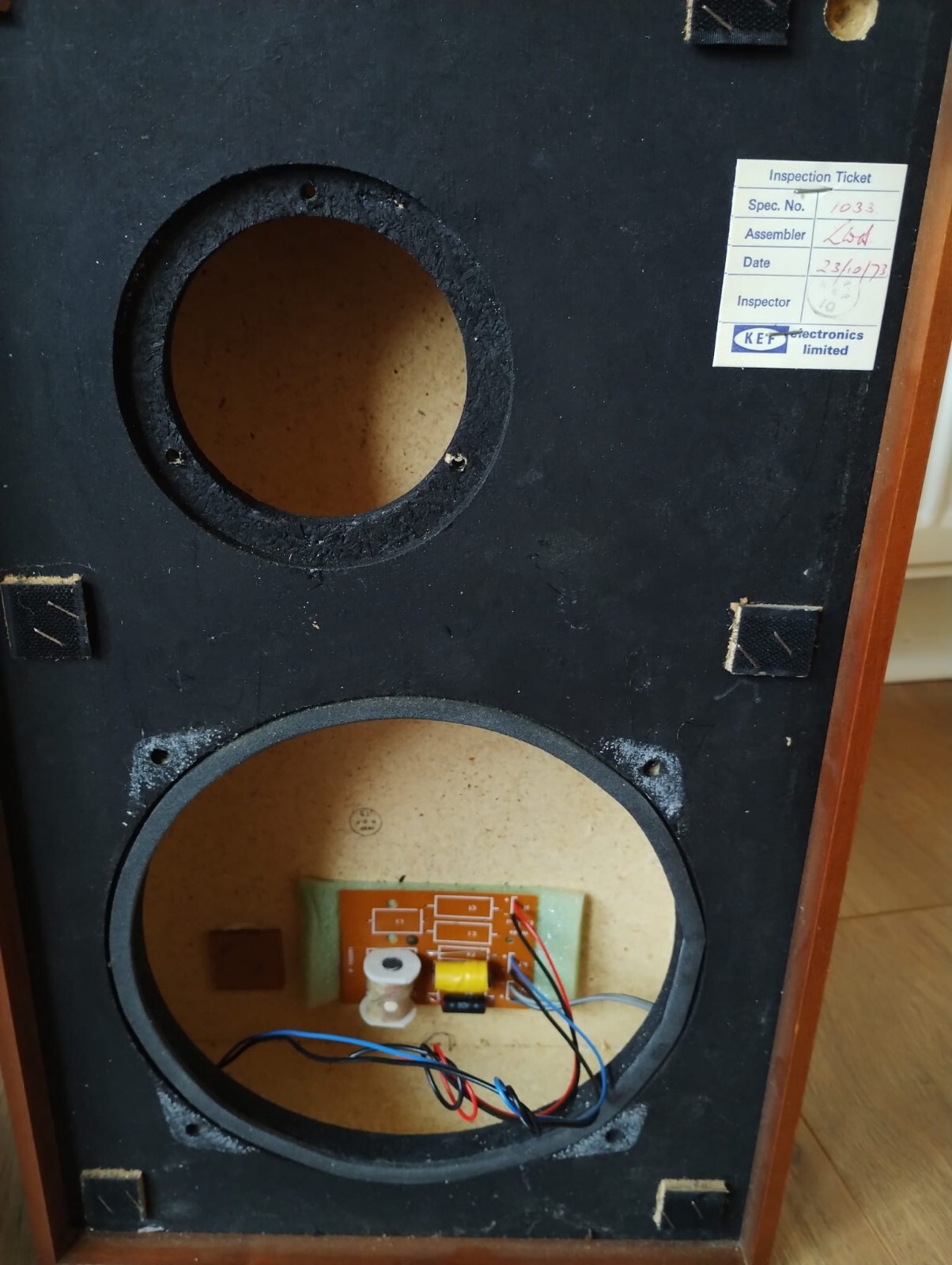 Vintage KEF CANTOR Hifi Speakers 1973 / Front Covers