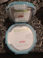 Snapware 4-Cup Total Solution Square Food Storage Glass Container Blue Set Of 2