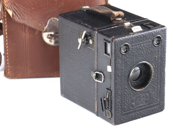 Zeiss Ikon Box Camera Tengor CE10255