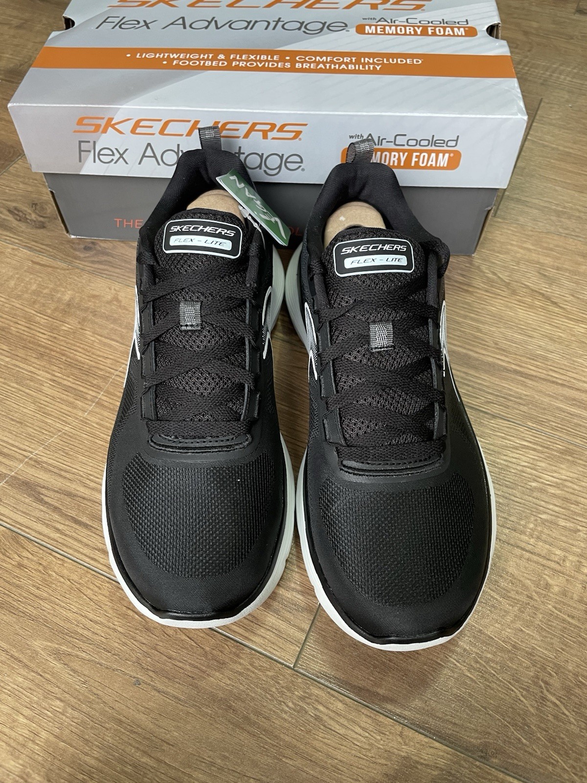 Skechers Size 9.5 uk black white Brand New trainers Spreelo rrp £79 image 4