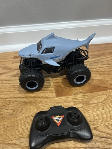 RC Monster Jam Megalodon Storm All-Terrain Monster Truck - Tested - Picture 2 of 6