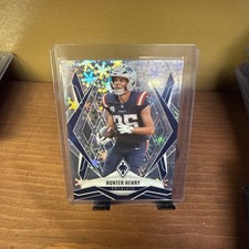 2025 Panini Phoenix - Hunter Henry #97 Silver Winter