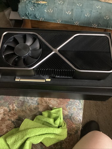 NVIDIA GeForce RTX 3090 Founders Edition 24GB GDDR6 Graphics Card - Afbeelding 6 van 13