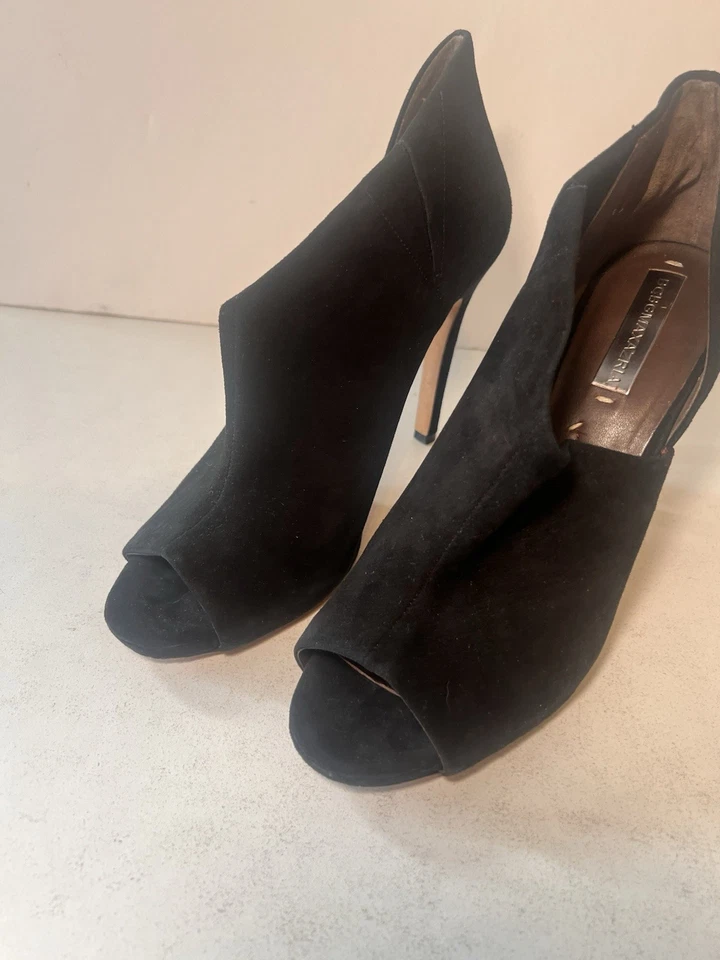 BCBGMAXAZRIA Darien Gamuza Cuero Recorte Peep Toe Botín Tacones Mujer’s Talla 9 B Foto 2 de 4