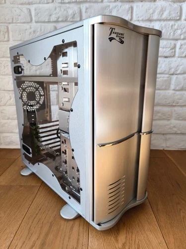 Thermaltake Tsunami VA3000SWA ATX Case – Silver – Mint, Fully Cleaned