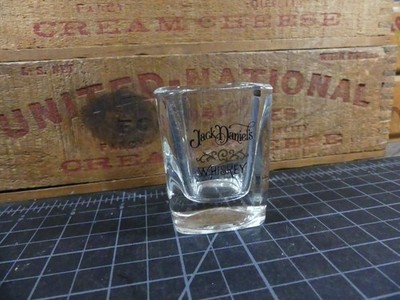 Jack Daniel s Whiskey Crystal Shot Glass   2¼  Tall   Square Bottom   Barware Co
