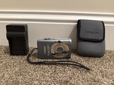 Canon PowerShot SD1200 IS Digital ELPH 10.0MP Camera Blue w Case Charger 32GB SD