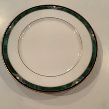 Lenox Kelly USA Debut Collection Salad  Dessert  3 Plates  new