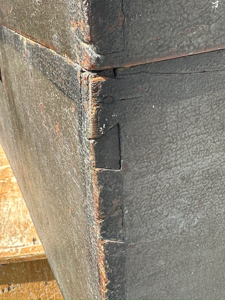 Antique Primitive Some Top Chest Box Early Surface 18th Folk Art Paint - Image 4 of 4