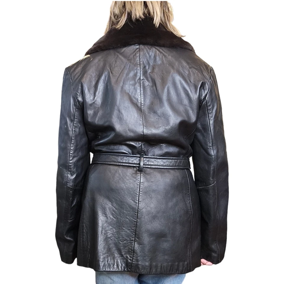 Gabardina de cuero de cordero mediano marrón oscuro años 90 cuello de piel sintética Penny Lane Foto 4 de 4