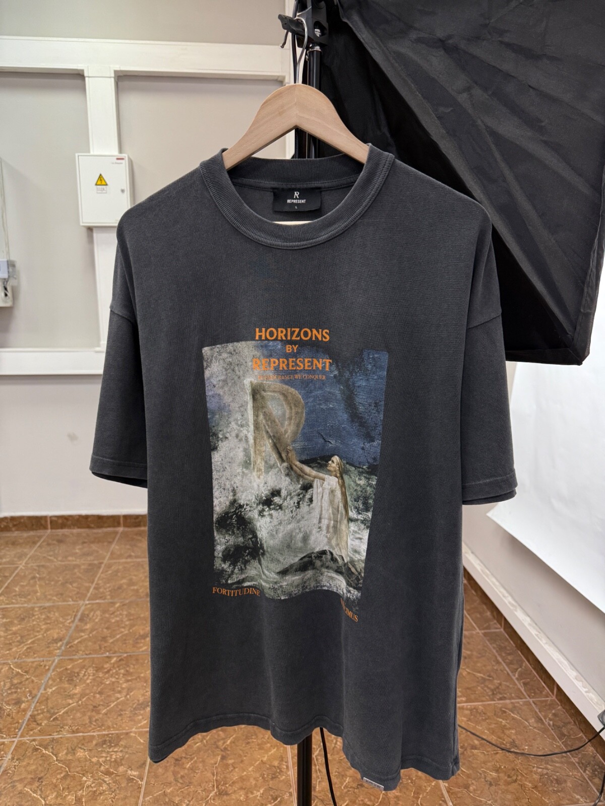 Y2K Represent Horizons By Endurance We Conquer T-Shirt Rare