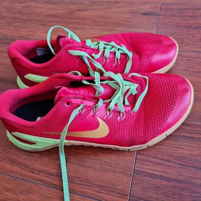 fluorescent pink nike trainers