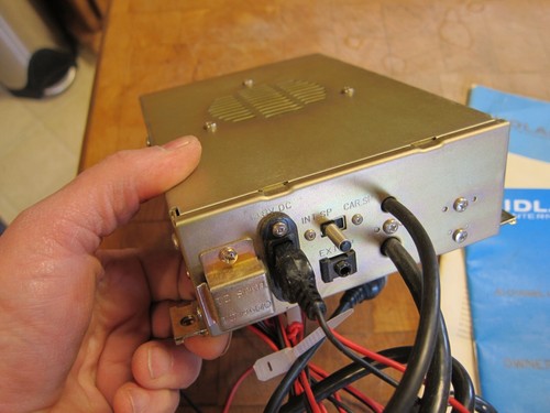 Vintage Midland International Model 77-951 40 Channel CB Radio Transceiver - Picture 4 of 8