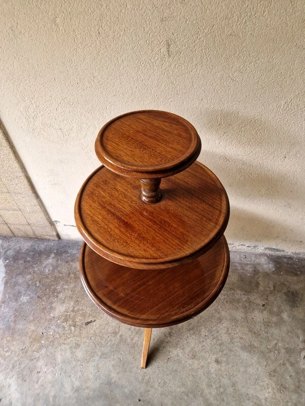 Guéridon Serviteur muet en acajou à trois plateaux XIXème siècle Napoléon III - Photo 2/4